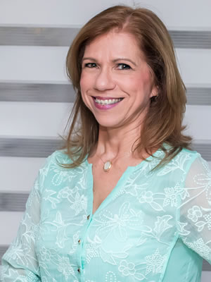 Kátia Pires Souto